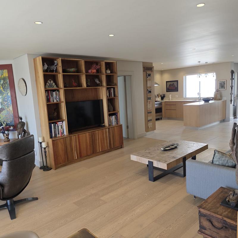 3 Bedroom Property for Sale in Green Point Western Cape